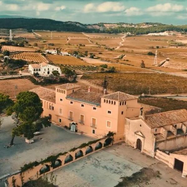 Vista de la propiedad y la zona de Can Lleó