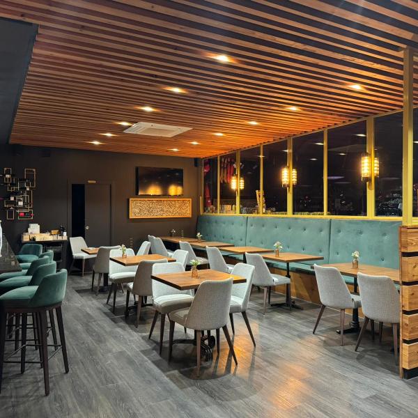  RESTAURANT SPECIALIZED IN RICE, WINES AND CAVAS