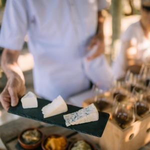 Gastrocava: wine bar, tast cava i picnic gourmet entre vinyes