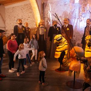 Crea la teva màscara de Carnestoltes al Cava Centre