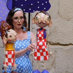 8m: Presentació de llibre, castellers, titelles, la CACO...