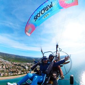 Enoturisme i Parapent a motor