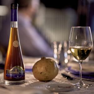 Malvasia, l'Art entre el Mar i el Cel 
