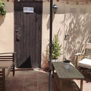 WINE ART A L'ESTUDI D'ART TINTA I VI a Sant Esteve Sesrovires