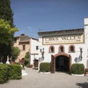 Entrada a la bodega Rovellats