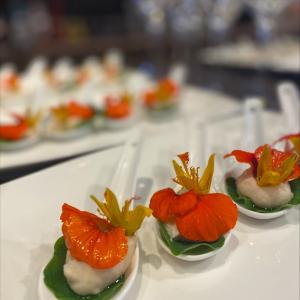 Maridatge de vins i flors
