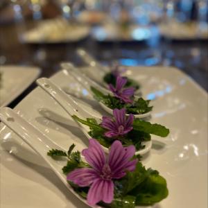 Maridatge de vins i flors