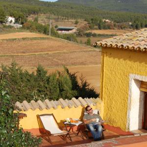 Arianella casa rural con terrasas con vistas al Penedes