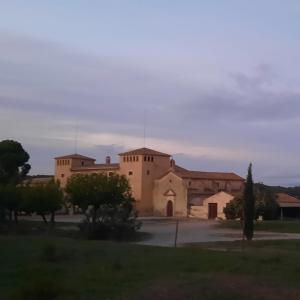 Vista de la finca al atardecer