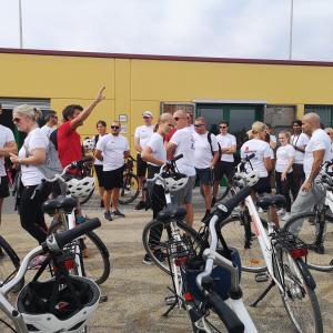 Bikemotions - Ruta guiada amb bicicleta + Tast de vins en un celler