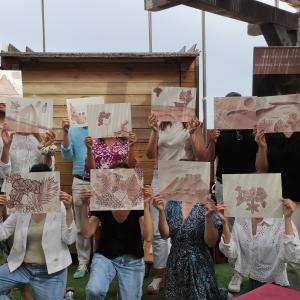 Tallers de Pintura amb Vi per a Grups d'Empresa i públic MICE - No cal saber dibuixar