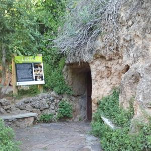 Gruta de Les Deus a Sant Quintí de Mediona