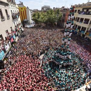 Castells a la plaça més castellera