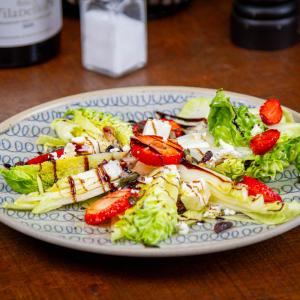  STRAWBERRY SALAD