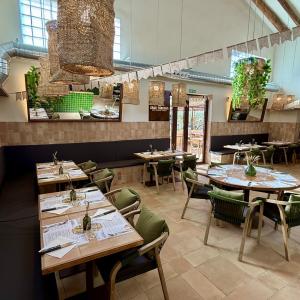 Menjador de Casa Torrada des de barra