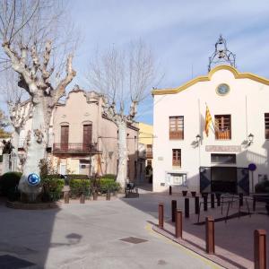 Plaça de les Eres, Sant Pere de Riudebitlles