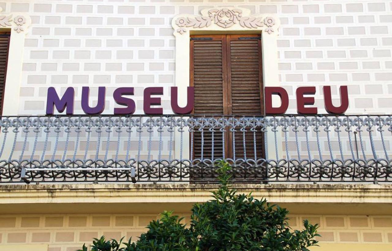 Façana del Museu Deu Façana del Museu Deu