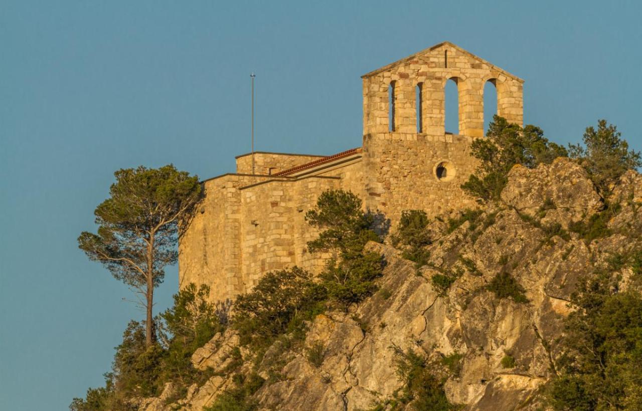 Santuari de la Mare de Déu de Foix Santuari de la Mare de Déu de Foix